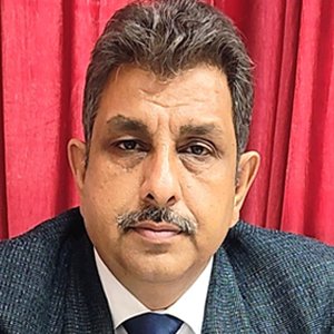 Dr. Vijay Wadhwan